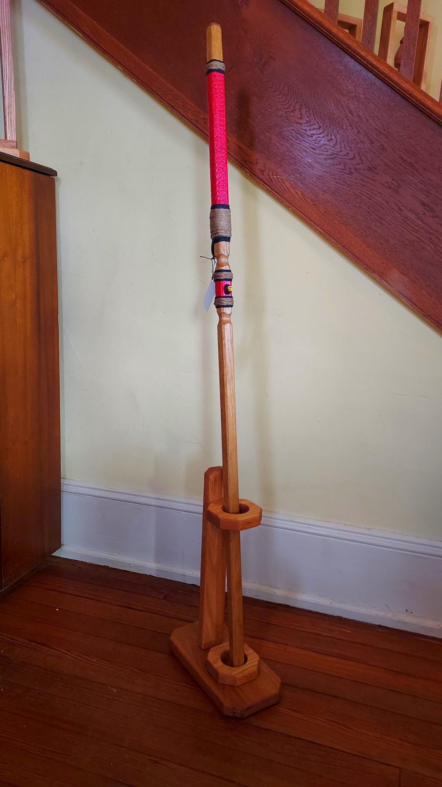 Walking Stick - EUROS - 49" White Oak - Red Crocodile grip, with custom Display Stand - Image 4